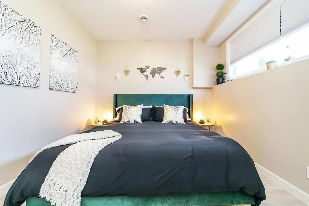 Apartman Bright Spacious Suite - King Bed - Long Stays -Wifi Edmonton